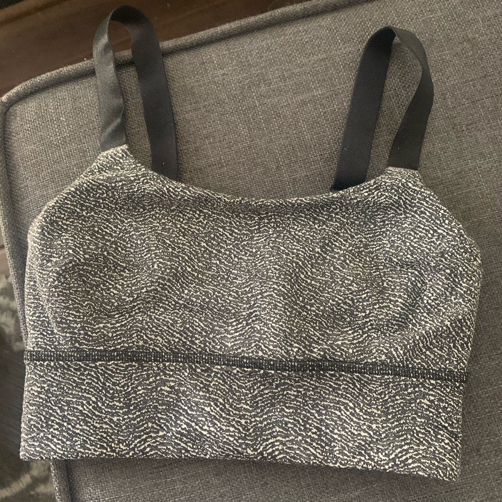 Lululemon sports bra